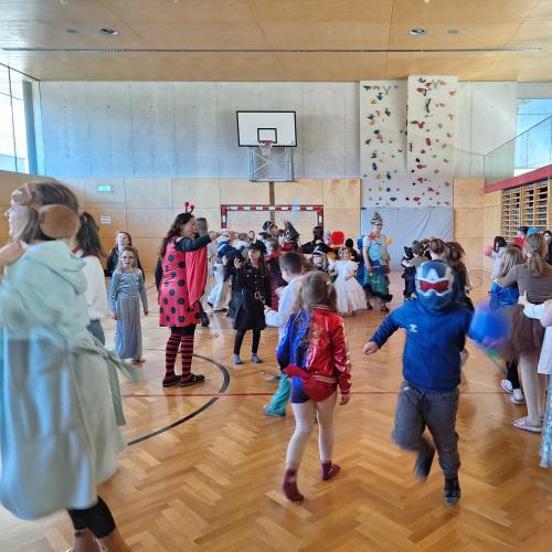 Schulfasching